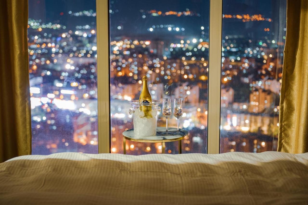Sky Deluxe 3 Fitness & Spa Apartman Szkopje Kültér fotó